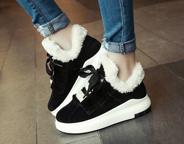 Дамски спортни велурени обувки с връзки: 3 цвята