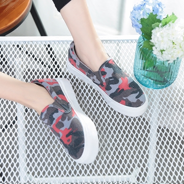 Дамски пролетно-есенни камуфлажни мокасини 