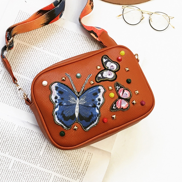 Дамска малка пролетна чанта с пеперуди в четири цвята