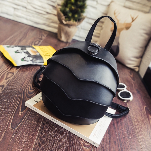 Дамска вълнообразна раница в кръгла форма 