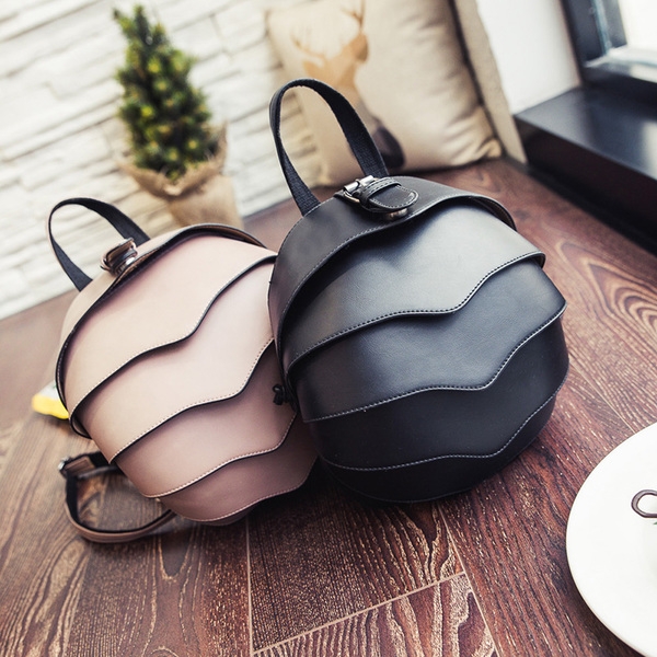 Дамска вълнообразна раница в кръгла форма 