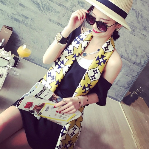 Стилни дамски шалове в разнообразни цветови гами - няколко вида