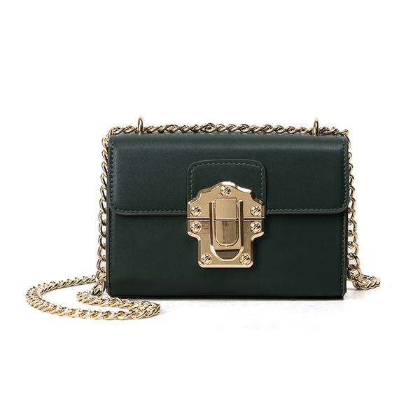 Дамска малка чанта с верижна дръжка и метално закопчаване