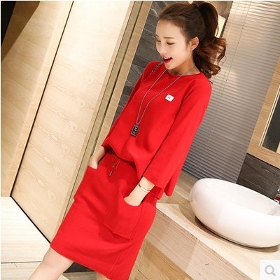 Дамски комплект в червен, кафяв и черен цвят от две части