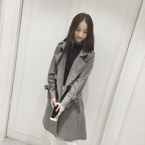 Елегантно дълго дамско палто в два цвята - зелен, бежов, тип Слим, с колан