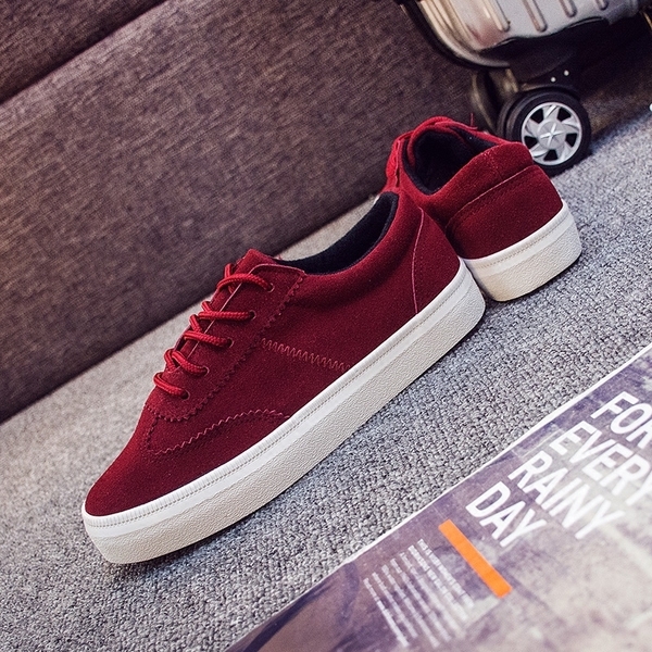 Стилни изчистени дамски кецове в черен, червен и сив цвят