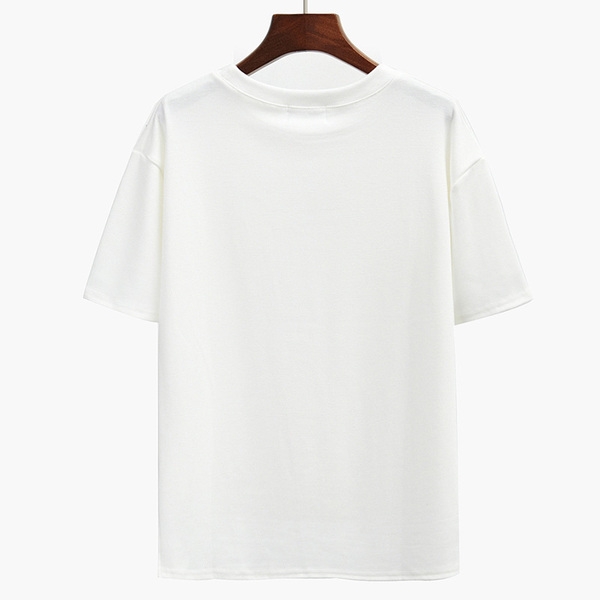 Стилни изчистени тениски с картинка в три цвята- бял, черен и розов цвят.