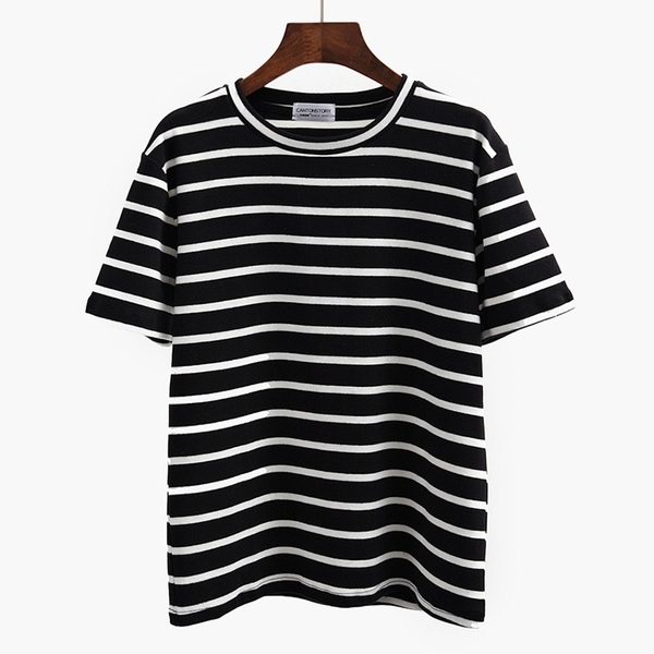 Дамски блузки на рае в 4 цвята с къс ръкав. 