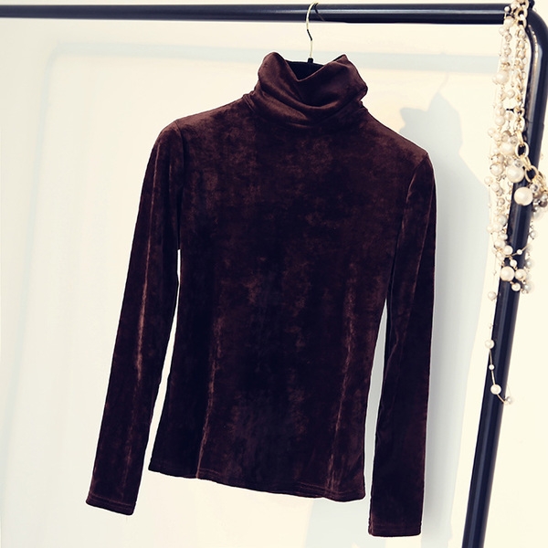 Дамски блузи с дълъг ръкав и поло - плюшена материя. 