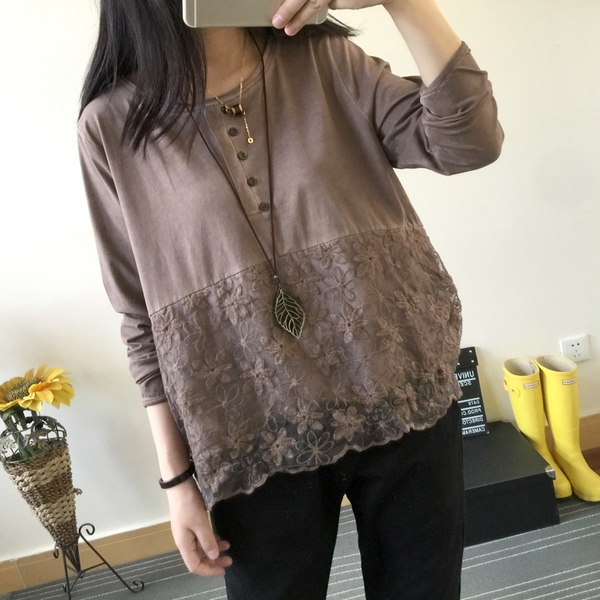 Дамска ежедневна блуза с копчета и дантела в три цвята. 