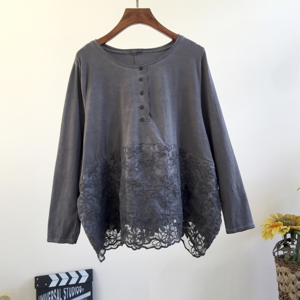 Дамска ежедневна блуза с копчета и дантела в три цвята. 