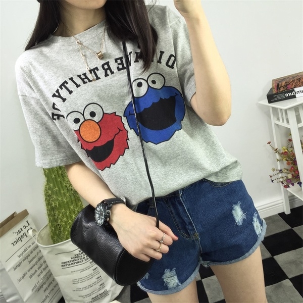 Ежедневна блуза с къс ръкав с различни анимационни герои . 