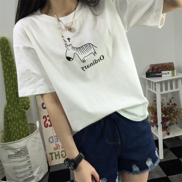 Ежедневна блуза с къс ръкав с различни анимационни герои . 