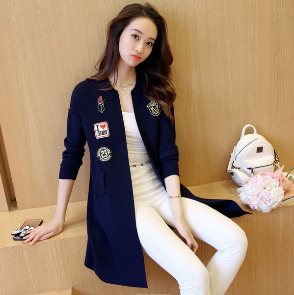 Дамска проелтна бродирана жилетка: Червена, Синя, Сива