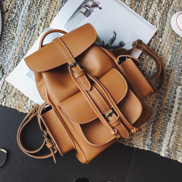 Удобни елегантни раници за дамите в четири цвята с много раздели. 