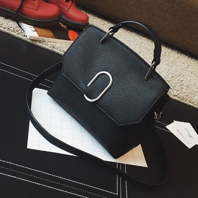 Ежедневна дамска чанта с дълга и къса дръжка - в кафяв, лилав, зелен и черен цвят. 