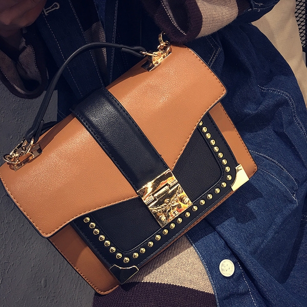 Дамска компактна чанта с дълга дръжка подходяща за ежедневие 