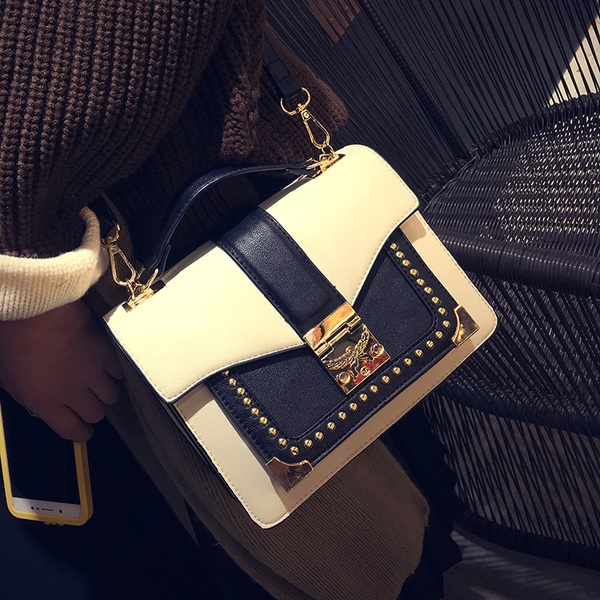 Дамска компактна чанта с дълга дръжка подходяща за ежедневие 