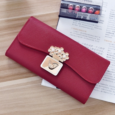 Дамско голямо портмоне със златиста катарама