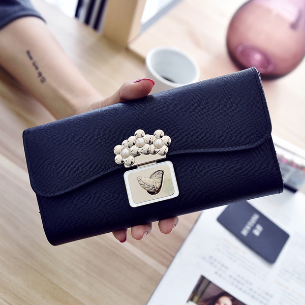 Дамско голямо портмоне със златиста катарама