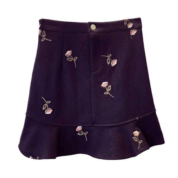 Вълнена къса пола в два цвята с флорални мотиви. 