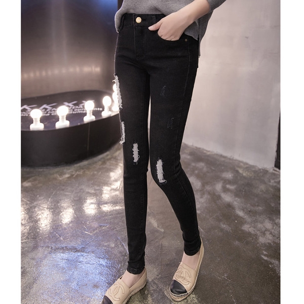 Дамски черни дънки тип Слим 