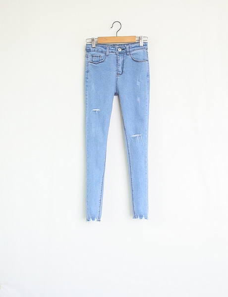 Дамски стилни дънки в черен, син и светлосин цвят - накъсани