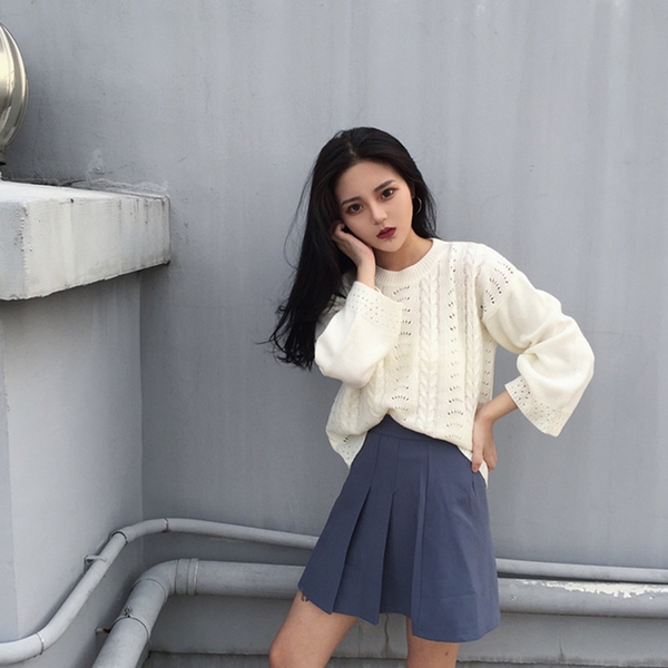 Дамски дебел пуловер с широки дълги ръкави в сив, бял и кафяв цвят