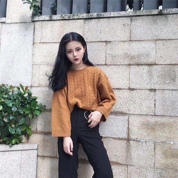 Дамски дебел пуловер с широки дълги ръкави в сив, бял и кафяв цвят