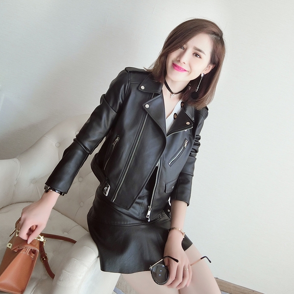 Дамско кожено яке в червен, жълт, черен и син цвят 