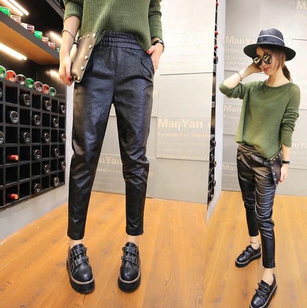 Хит! Кожени панталони в черен цвят подходящи за ежедневие и парти.