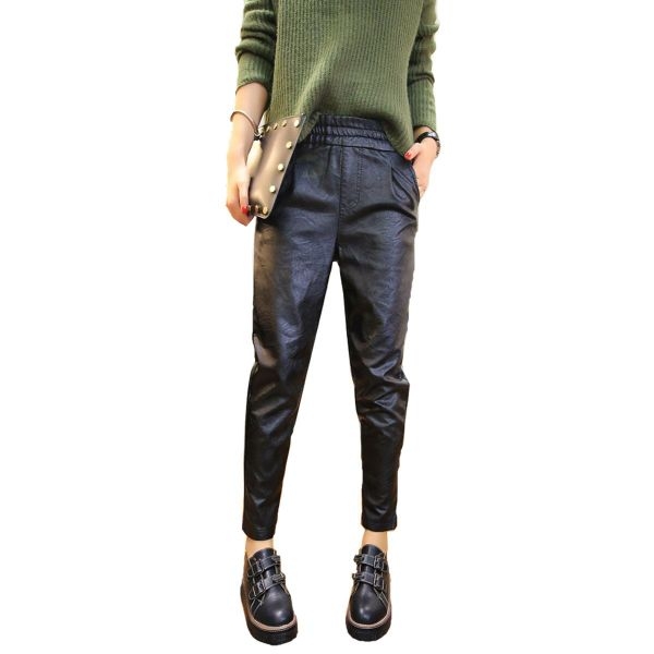 Хит! Кожени панталони в черен цвят подходящи за ежедневие и парти.