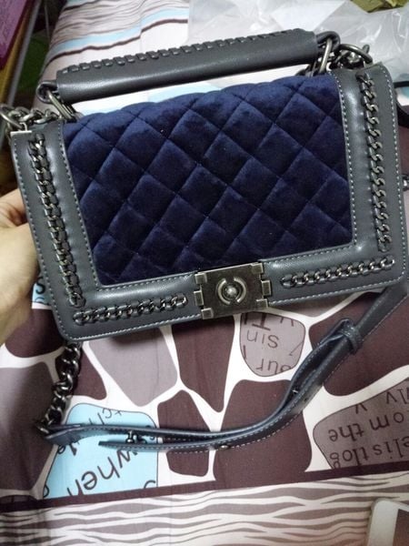 Дамска елегантна малка чанта с дълга дръжка верижка: Бордо, Черна, Сива, Синя