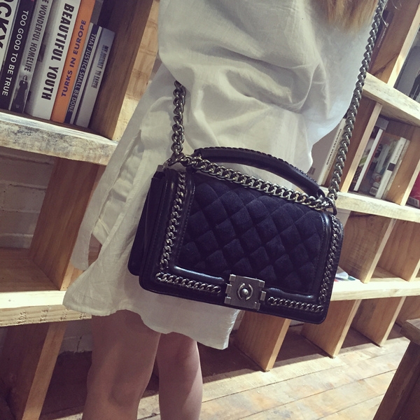 Дамска елегантна малка чанта с дълга дръжка верижка: Бордо, Черна, Сива, Синя