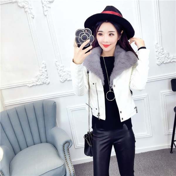 Κομψή κυρίες σακάκι με φτερά σε ροζ, λευκό και μαύρο