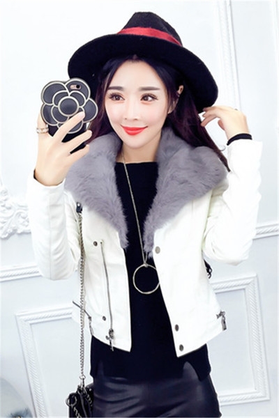 Κομψή κυρίες σακάκι με φτερά σε ροζ, λευκό και μαύρο