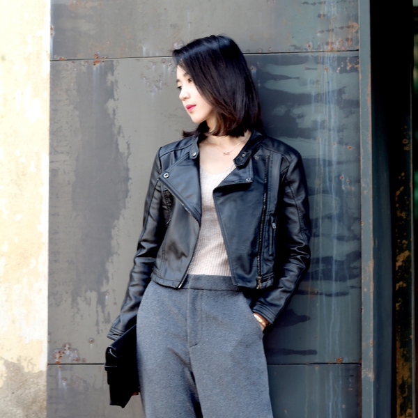 Γυναικεία δερμάτινα μπουφάν Slim βρετανικού στυλ και κλασικό μαύρο