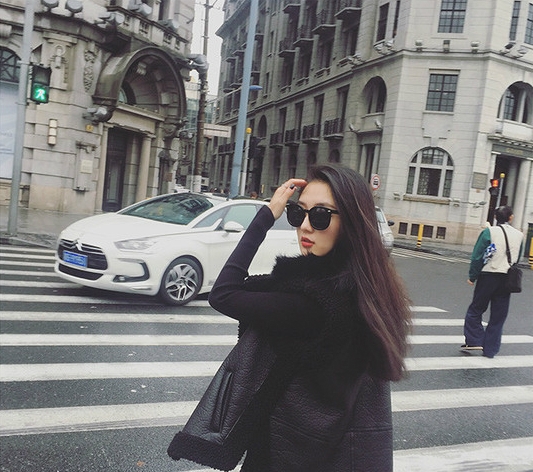 Κυρίες δερμάτινο γιλέκο μαύρο με χνούδι και τσέπες