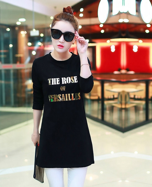 Αθλητισμός Κυρίες φόρεμα με μακριά μανίκια σε διάφορα μοντέλα σε μαύρο, κόκκινο, μπλε και γκρι