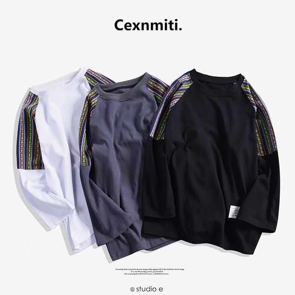 πουκάμισο κομψά ανδρών είναι διακοσμημένα σε γκρι, μαύρο και άσπρο