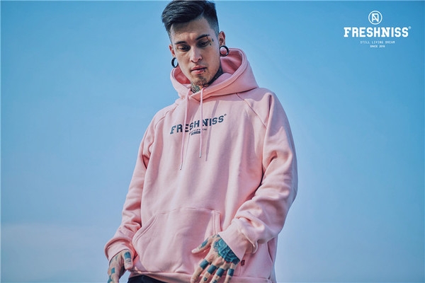 Ευρεία ανδρικά φούτερ σε 5 χρώματα.