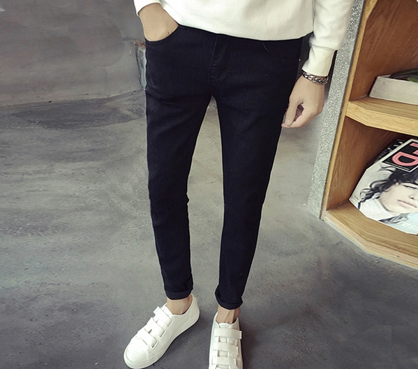 τζιν των ανδρών Slim τύπου σε μαύρο και μπλε, καθαρό μοντέλο