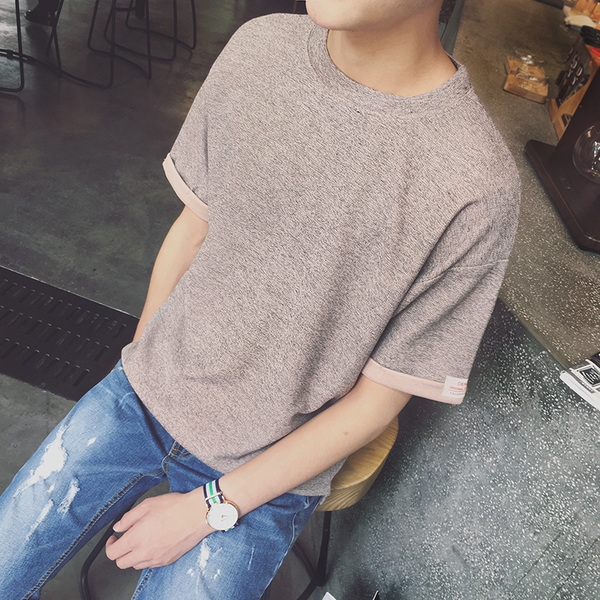 πουκάμισο των ανδρών σε μεγάλη καθαρό σχέδιο σε γκρι, κόκκινο και μπεζ χρώμα