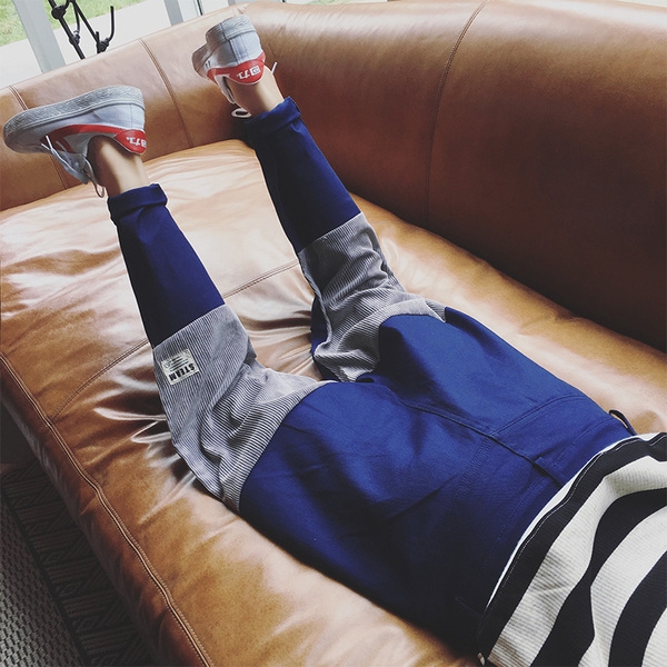 εσώρουχα των γυναικών Κομψή των ανδρών σε ένα ευρύ σχέδιο σε μαύρο, μπλε και καφέ