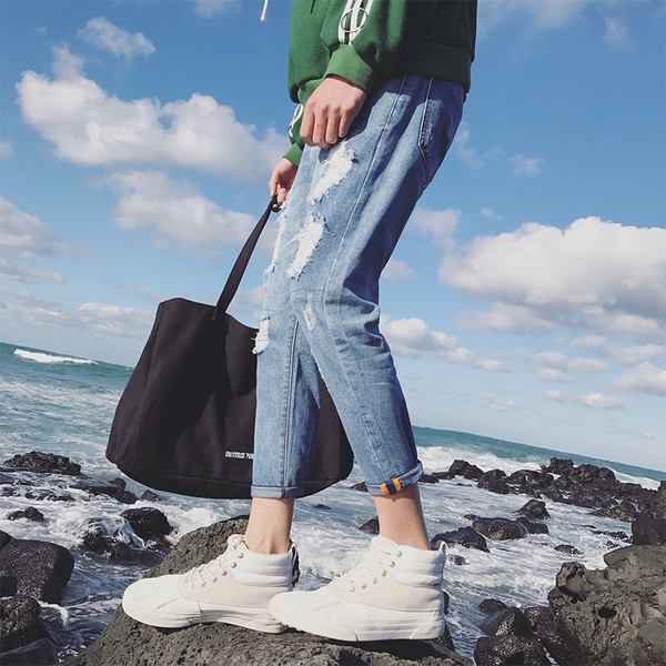 Мъжки стилни светли дънки - накъсани тип Слим