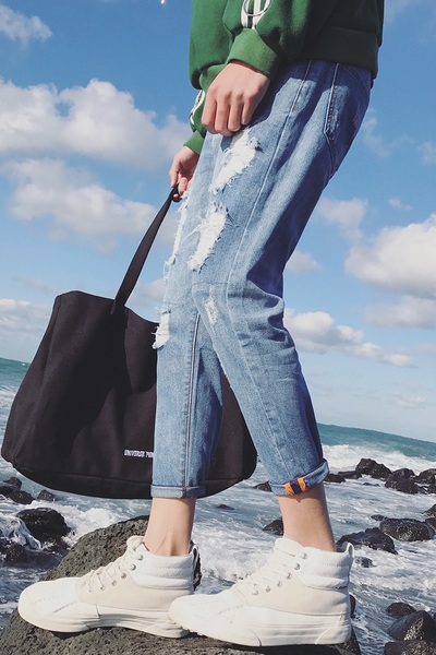 Мъжки стилни светли дънки - накъсани тип Слим