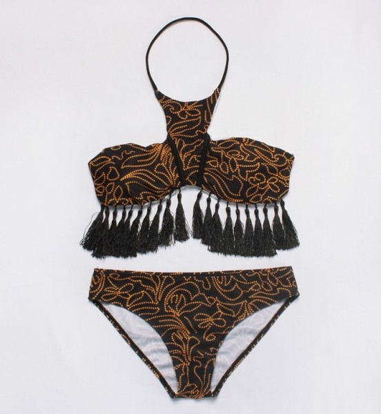 Οι γυναίκες Μαγιό ολόσωμο με φούντες από δύο μέρη σε τρία μοντέλα χρώματος