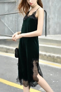 Κυρίες δαντέλα σύγχρονη μήκος κάτω από το γόνατο φόρεμα μαύρο και κομψό σκούρο πράσινο