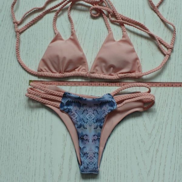 Οι γυναίκες κολύμβησης διαφορετικά μοντέλα και χρώματα παντελόνι Μπραζίλια