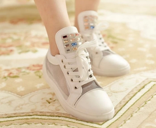 Дамски кецове